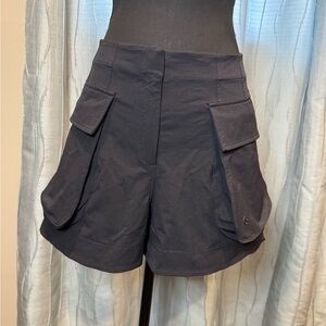 Lululemon High-Rise Cargo Shorts Size 4